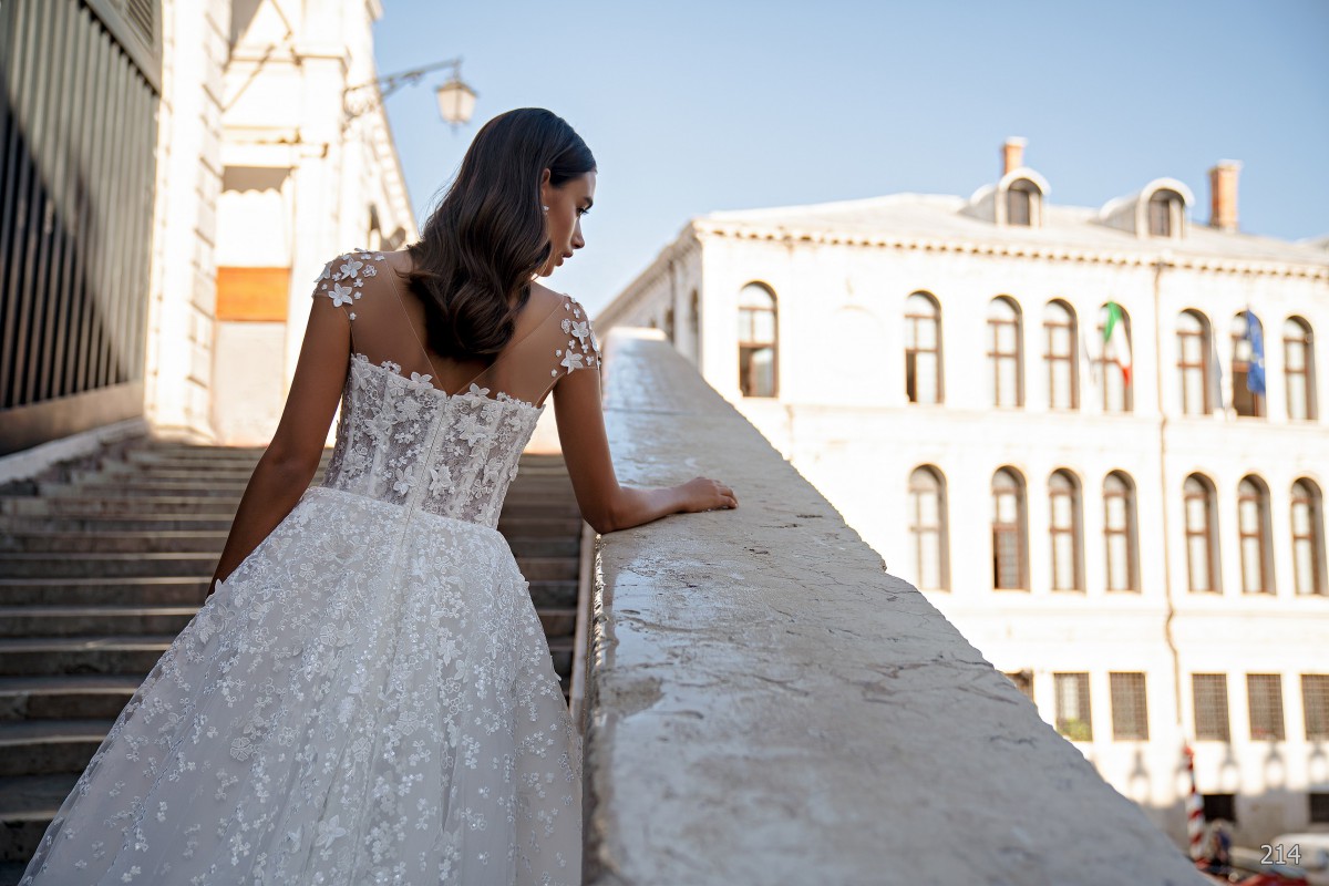 Весільна сукня 214 - Фото 17