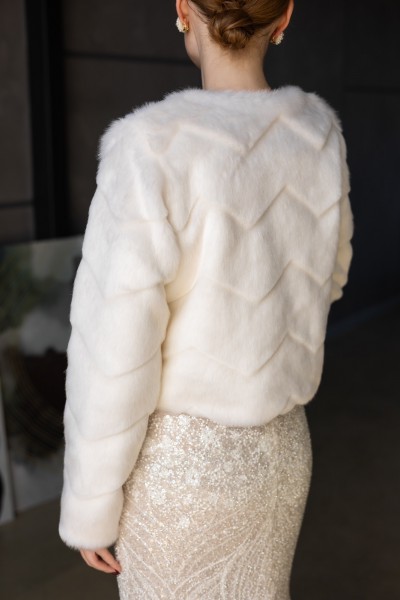 Шубка Шубка зі штучного хутра 010 - Фото 2