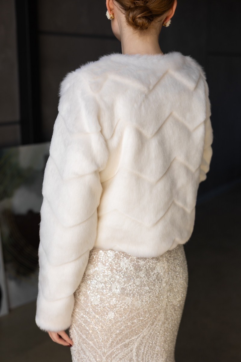 Шубка Шубка зі штучного хутра 010 - Фото 8